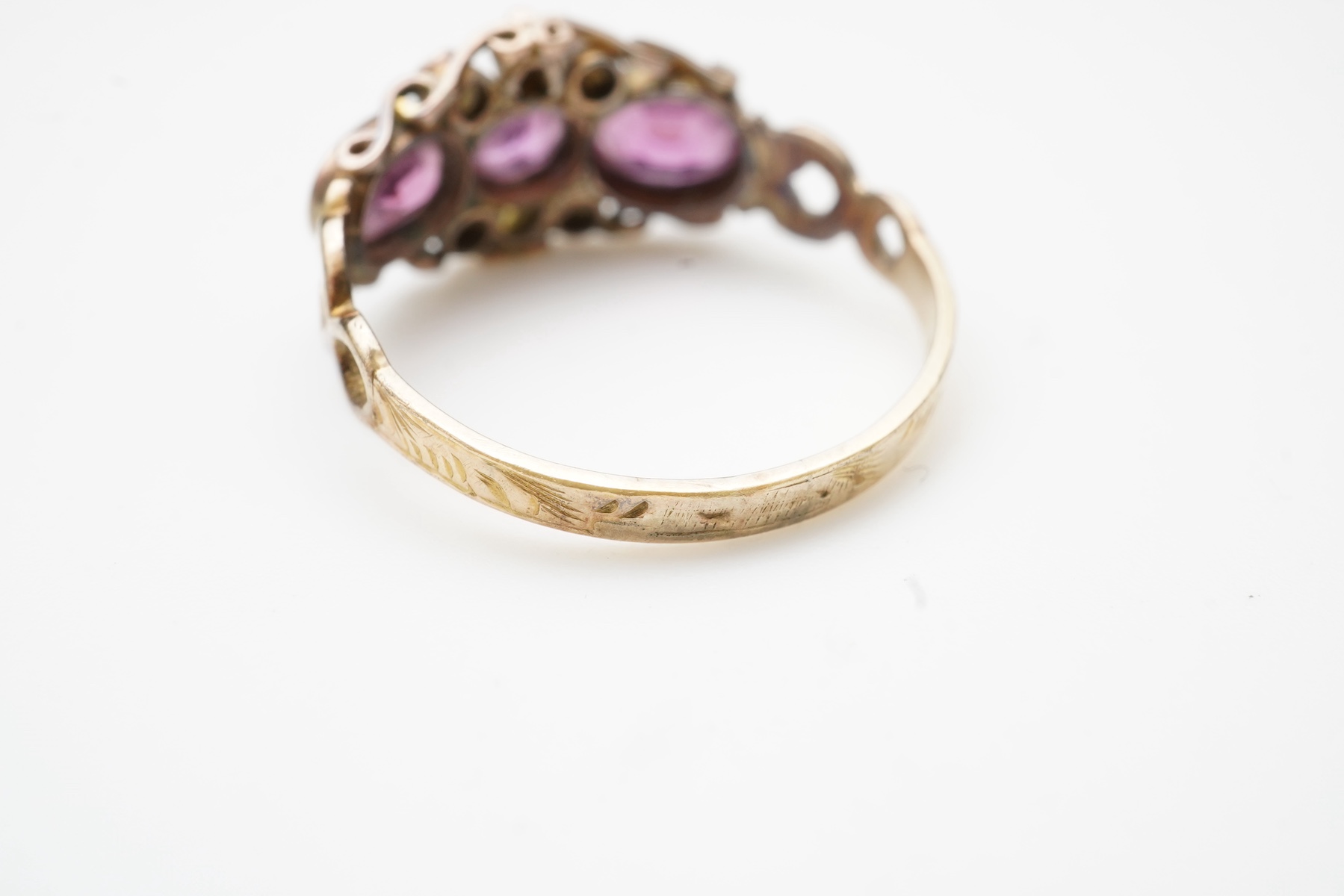 A Victorian garnet and seed pearl ring, mid 19th century